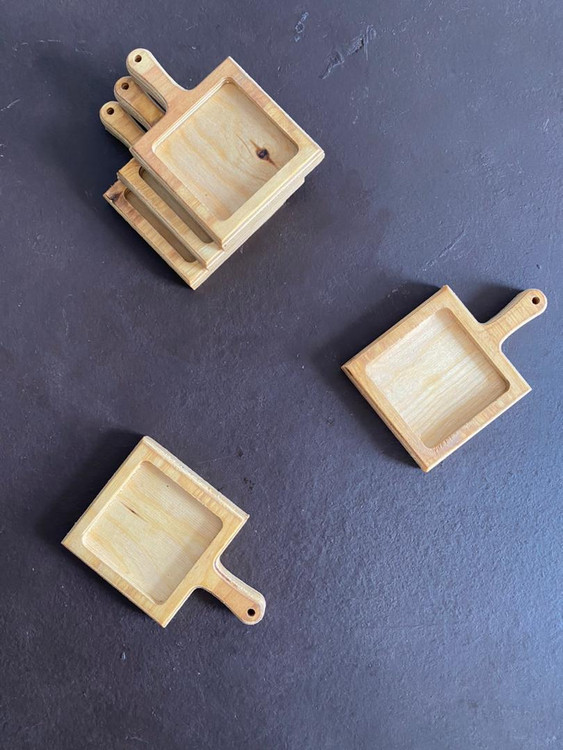 زیر لیوانی چوبی