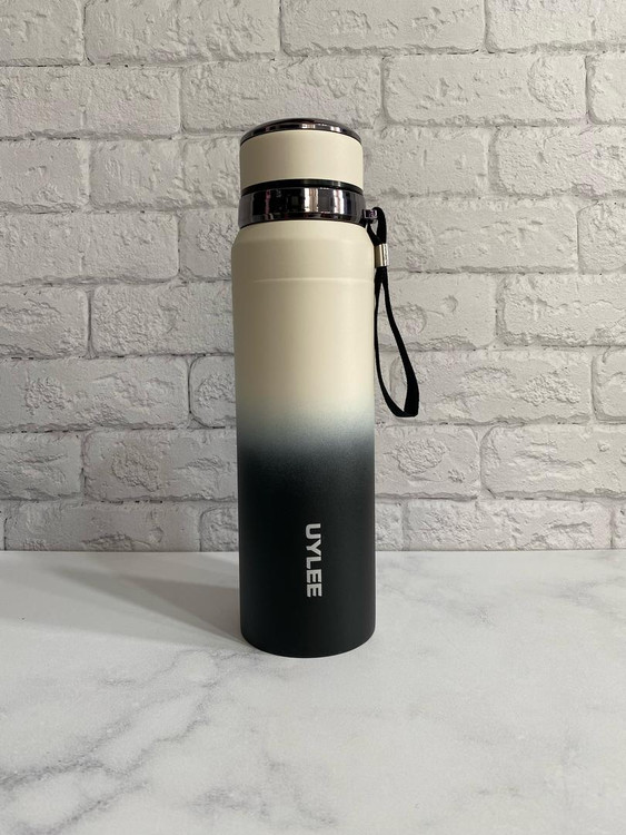 فلاسک ۱ لیتری یوئیلی (UYLEE) در چهار رنگ گرادیانی با درب پیچی و تفالهگیر، مناسب نوشیدنیهای گرم و سرد