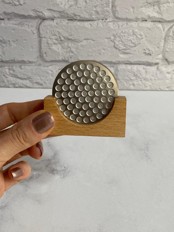 استند چوبی برای نگهداری پاک اسکرین – نظمدهنده میز قهوه