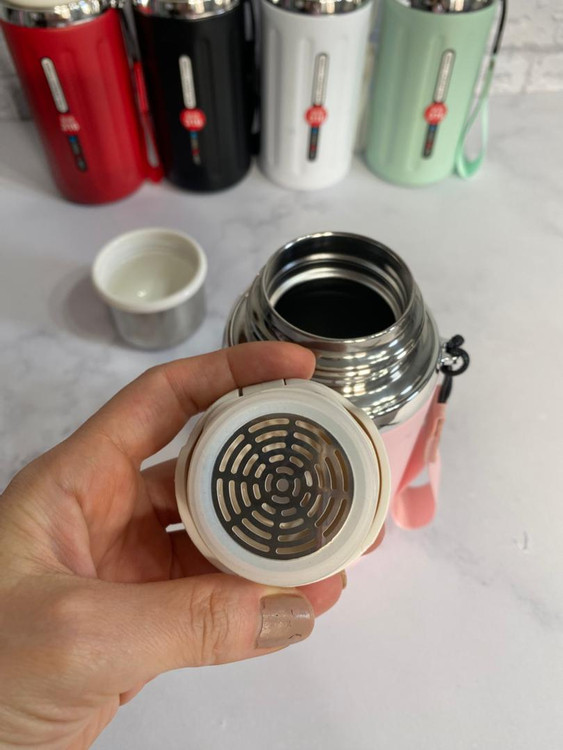 فلاسک استیل 600 میلیلیتر مدل Classic در رنگهای متنوع با بند دستی و درب لیوانی