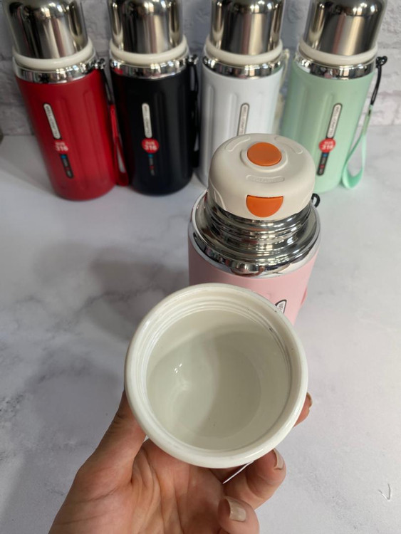 فلاسک استیل 600 میلیلیتر مدل Classic در رنگهای متنوع با بند دستی و درب لیوانی