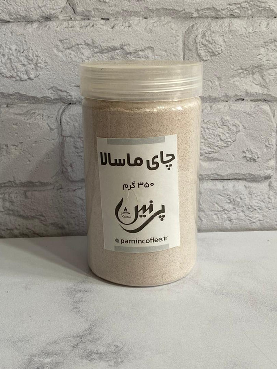 نمای رو به روی پودر چای ماسالا در جار پلاستیکی و وزن 350 گرمی