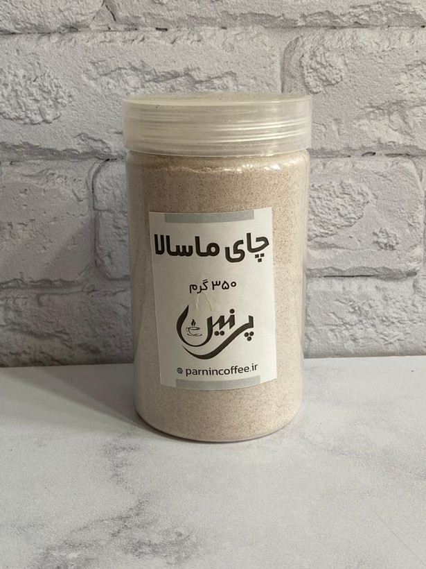 نمای رو به روی پودر چای ماسالا در جار پلاستیکی و وزن 350 گرمی