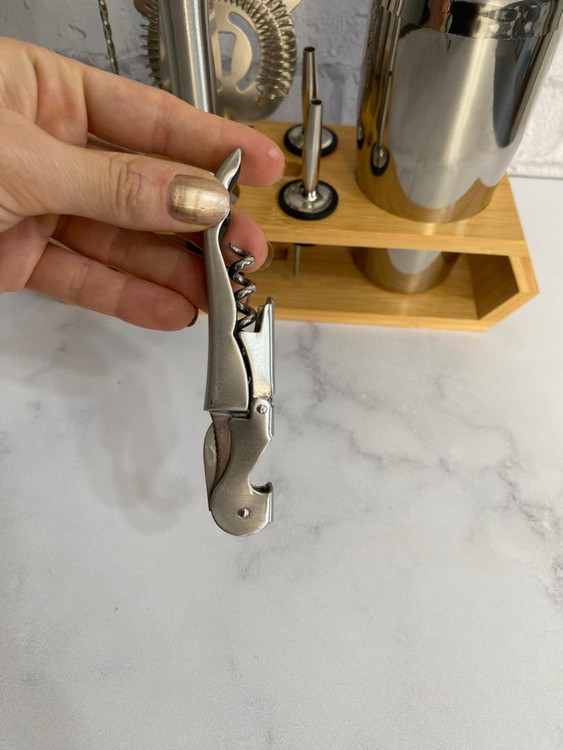 نمای نزدیک چوب پنبه کش یا در بازکن دو مفصلی ست 10 تکه بار سرد