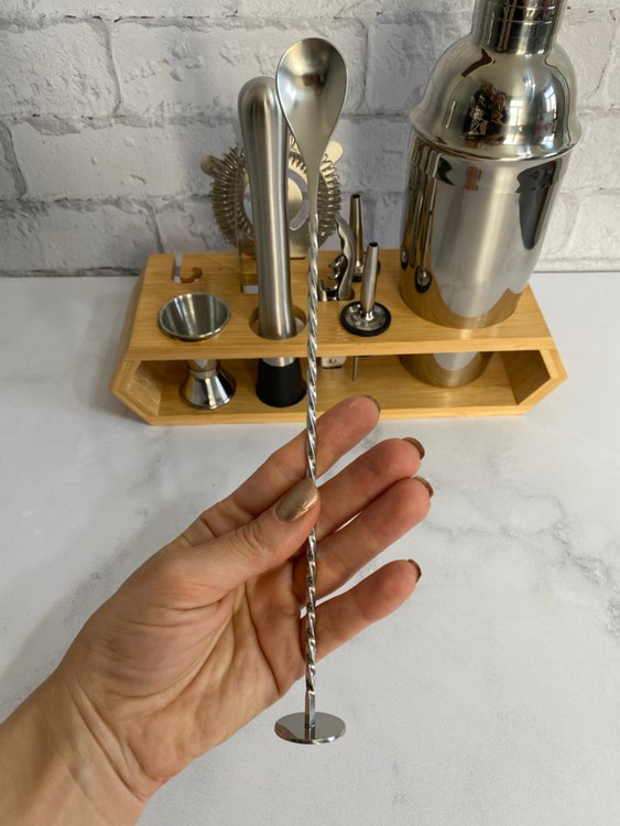 نمای نزدیک بار اسپون ست 10 تکه بار سرد