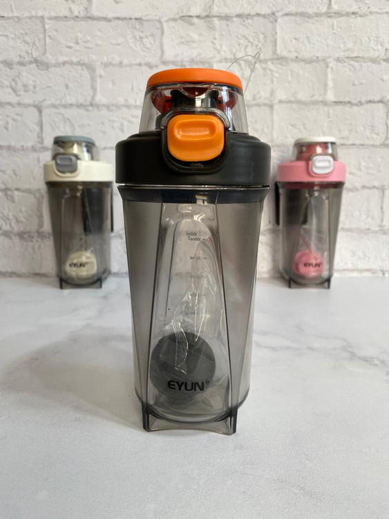 قمقمه مکمل بدنسازی با درب قفلدار و طراحی خوشدست