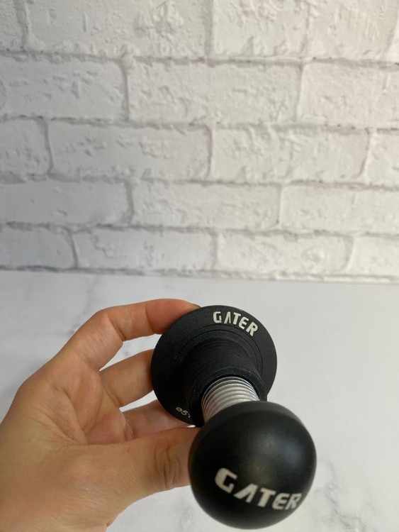 تمپر قهوه ارگونومیک با مکانیزم فنری و طراحی دقیق