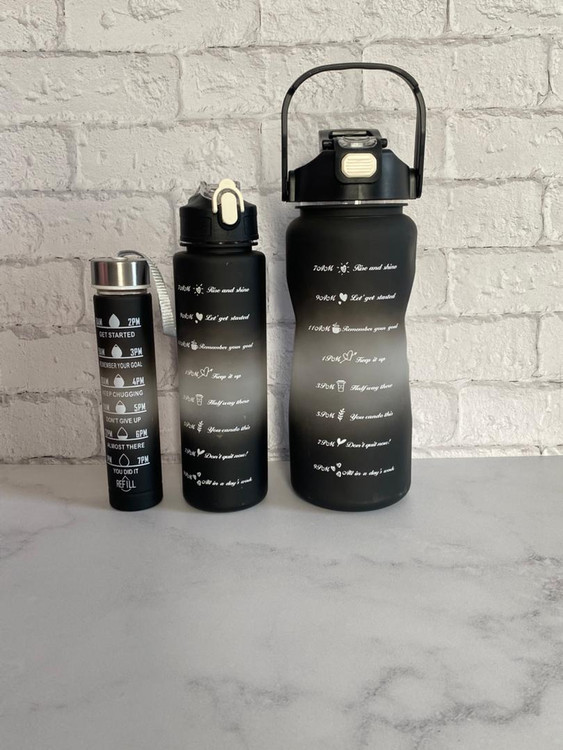 قمقمه تو در تو در سه سایز ۲ لیتری، ۹۰۰ میلیلیتری و ۳۰۰ میلیلیتری